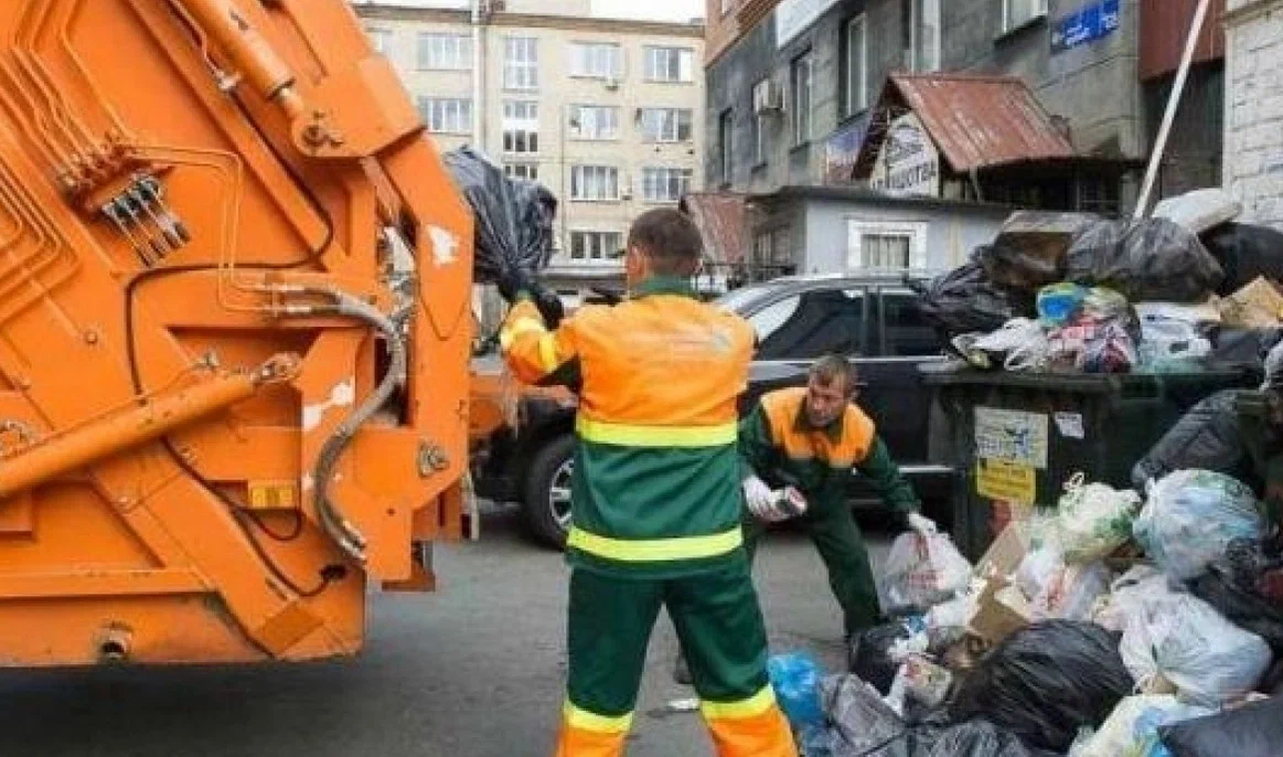 Срочный вывоз мусора в Волжском от ПроМусор — заказ день в день от 2887 руб., грузчики, цена