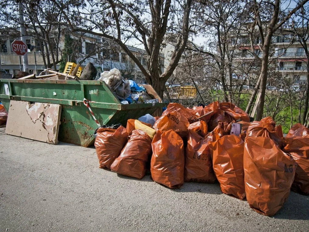 Круглосуточный вывоз мусора в Волжском в октябре