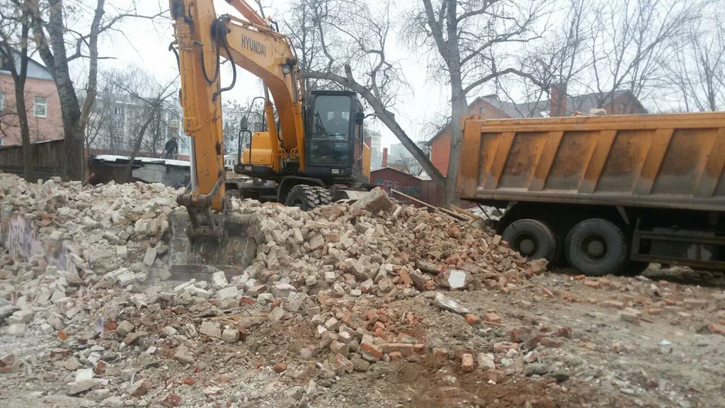 Вывоз мусора ОССиГ с выездом в Волжском в октябре