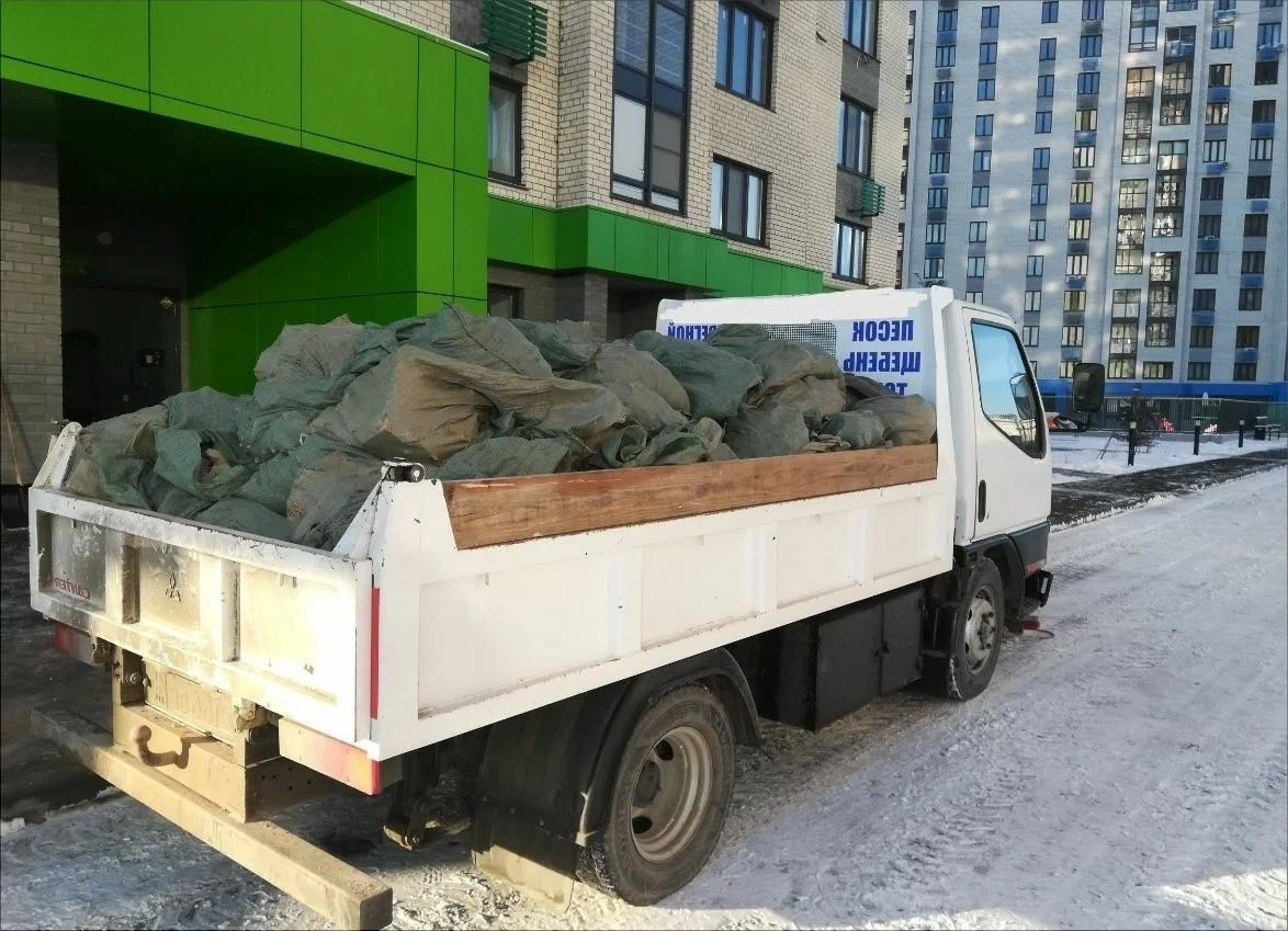 Вывоз мусора грузовым фургоном 3 тонны в Волжском — цена от 1368 руб., ПроМусор