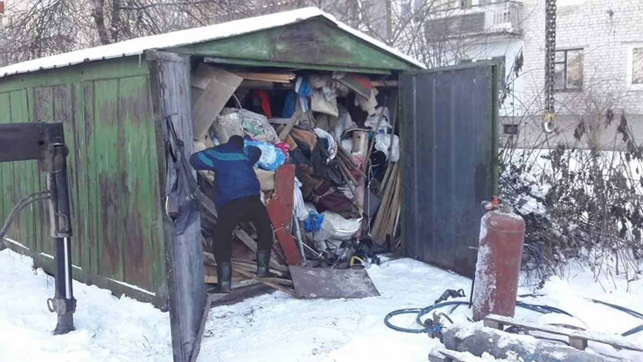 Вывоз мусора из гаража с гарантией чистоты в Волжском в октябре