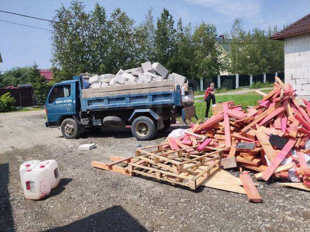 Вывоз мусора с чердака в Волжском в октябре